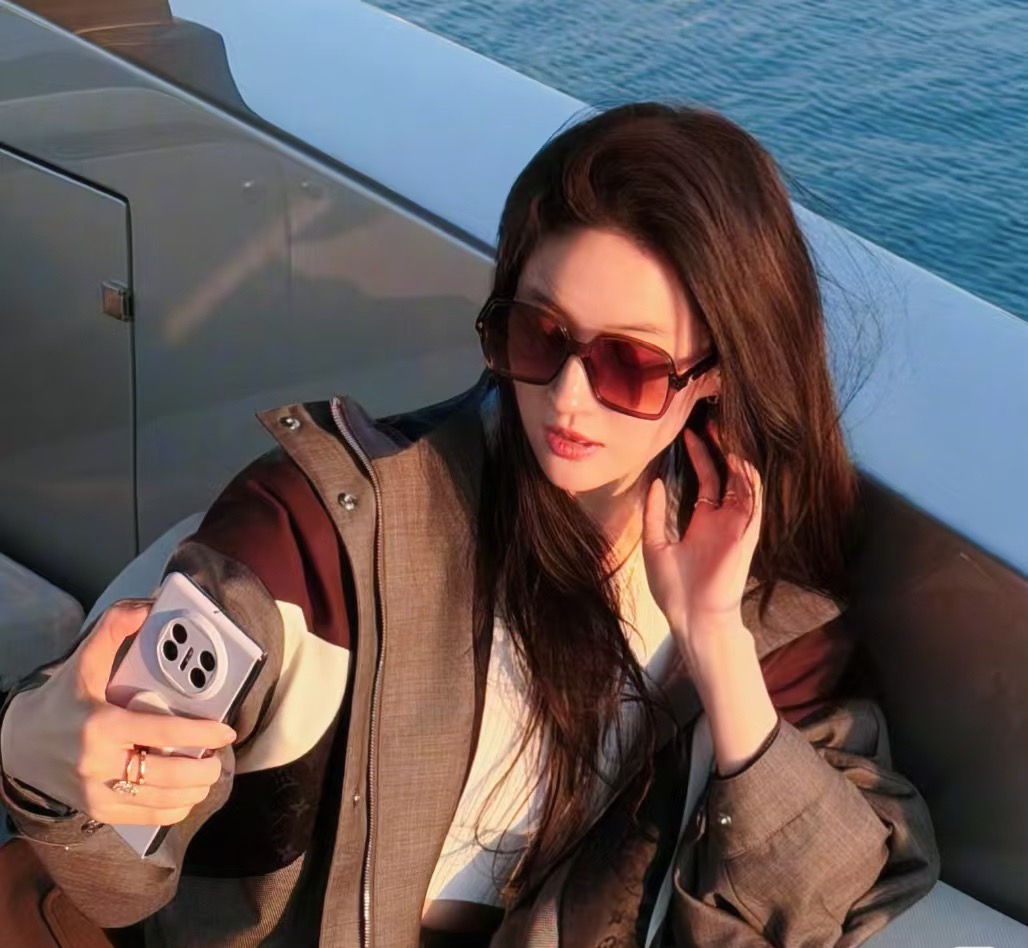 LOUIS VUITTON✨✨✨MODEL：Z3044E✨✨✨ SIZE：56口16-145✨✨刘亦菲同