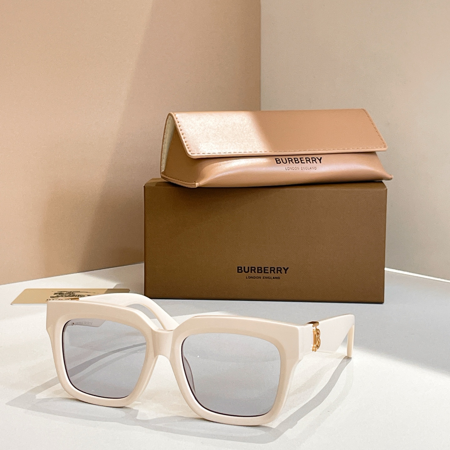 BURBERR*⭐️⭐️⭐️MODEL：BE 6021 ⭐️⭐️⭐️SIZE：58口16-142⭐️⭐️