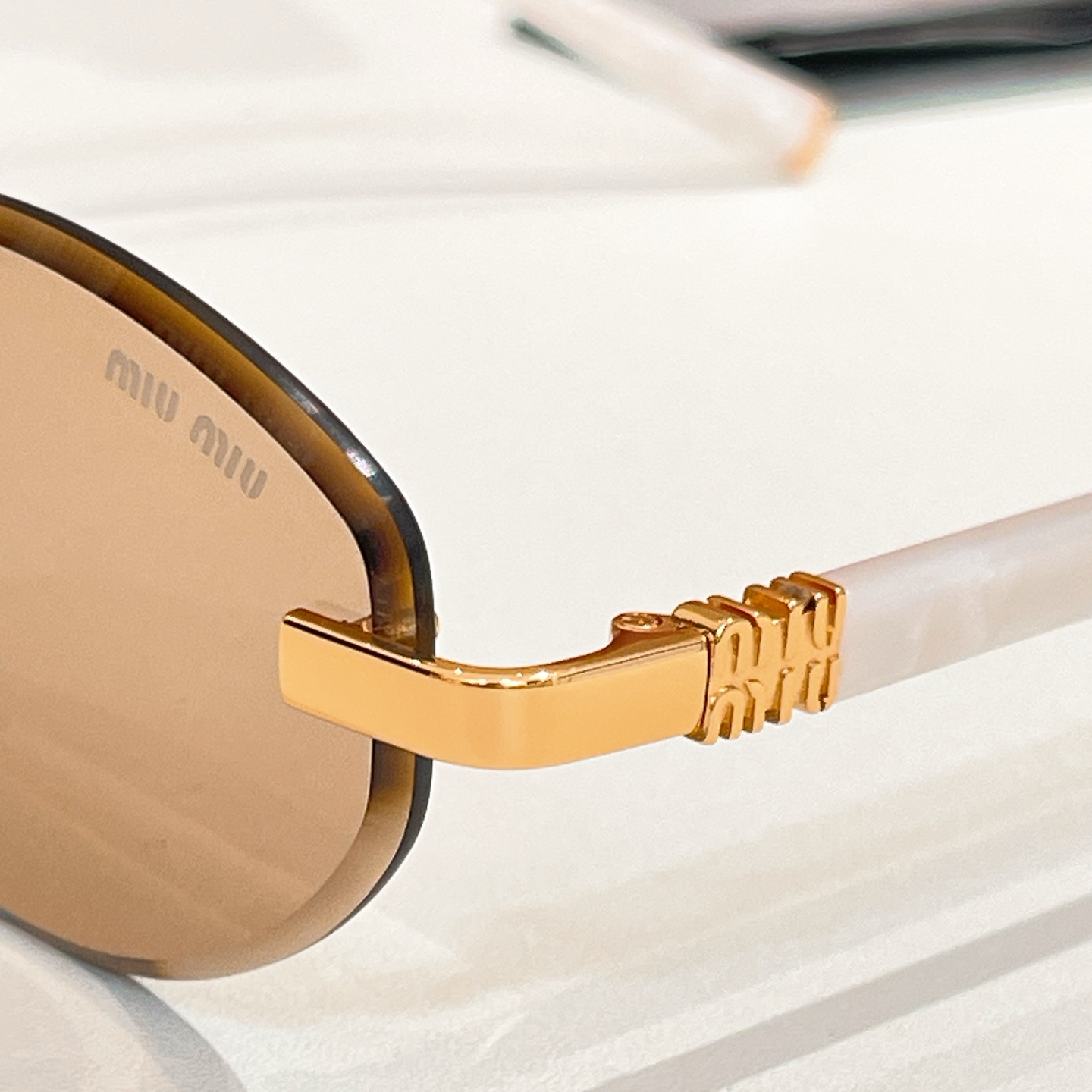 MIU MI*🎀🎀🎀MODEL：MU A1950🎀🎀🎀SIZE：57口17-145🎀🎀🎀