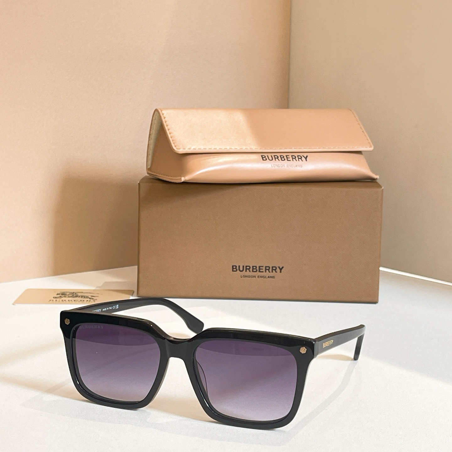 BURBERR*⭐️⭐️⭐️MODEL：BE4337 ⭐️⭐️⭐️SIZE：56口19-145⭐️⭐️⭐