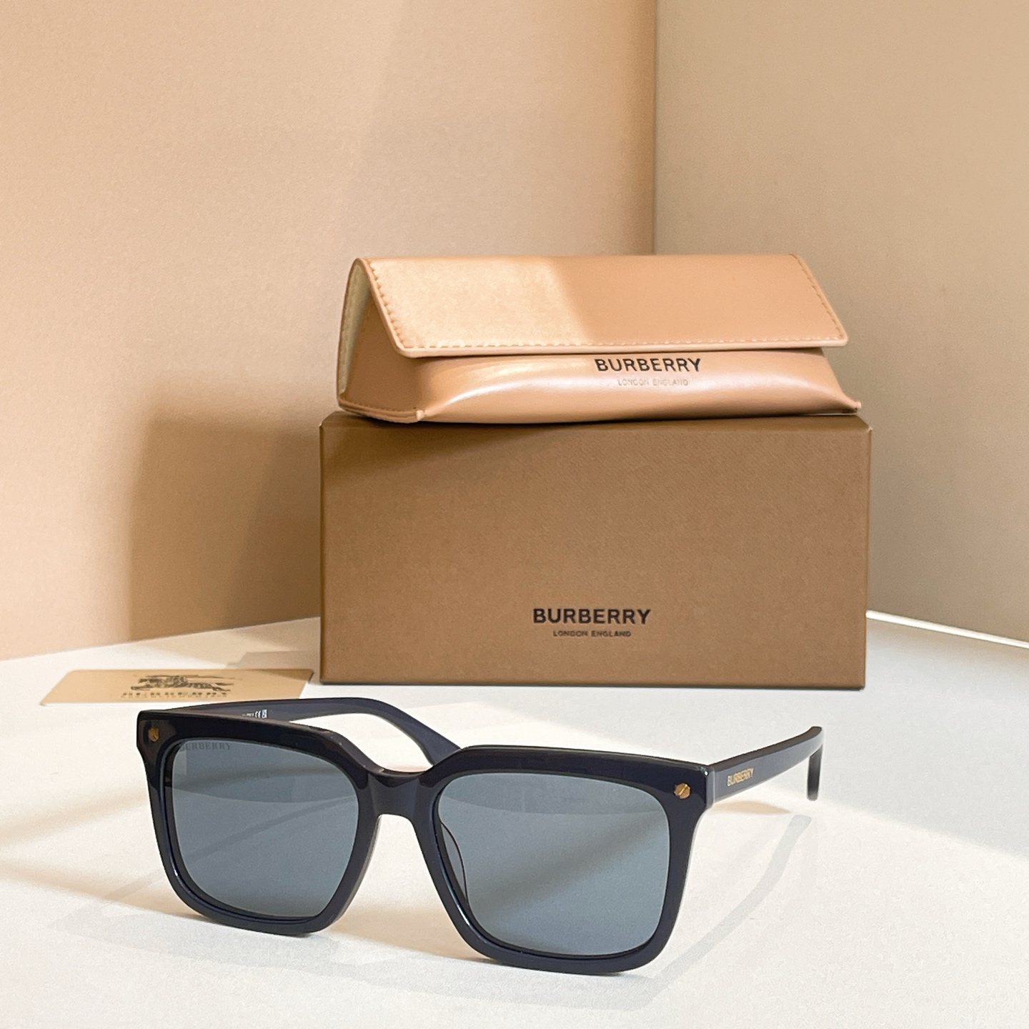 BURBERR*⭐️⭐️⭐️MODEL：BE4337 ⭐️⭐️⭐️SIZE：56口19-145⭐️⭐️⭐