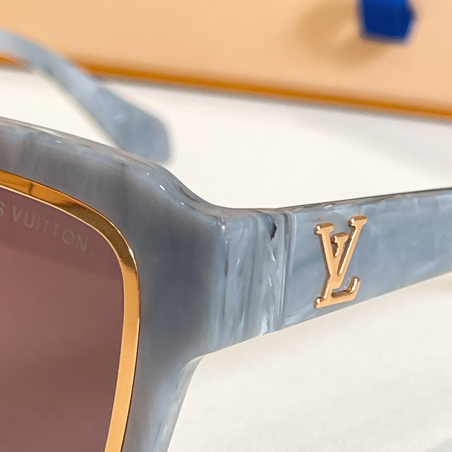 LOUIS VUITTON✨✨✨MODEL：Z2506U✨✨✨ SIZE：48口26-143✨✨