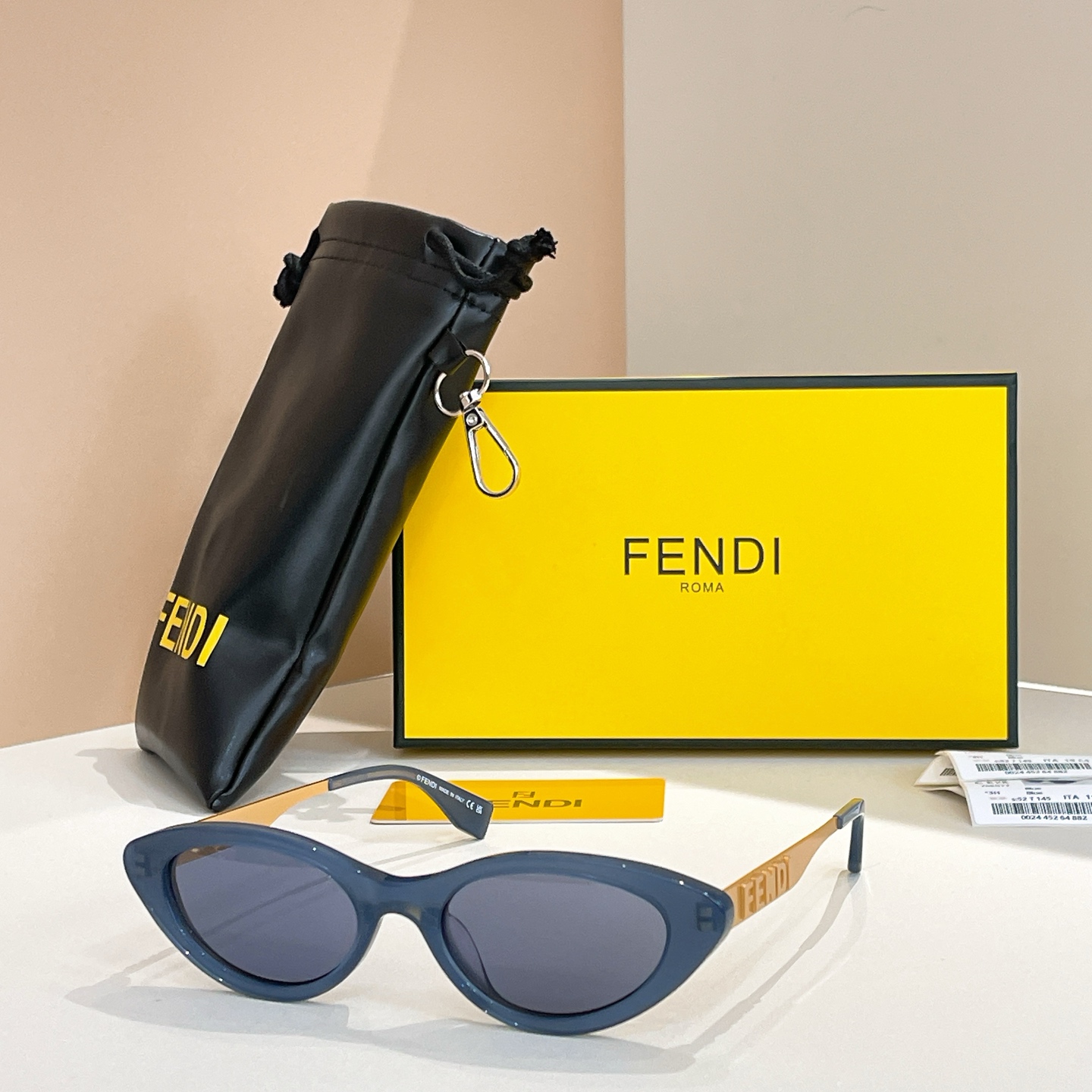 FEND*✨✨✨MODEL: FE40198U✨✨✨SIZE:52口19-145✨✨✨