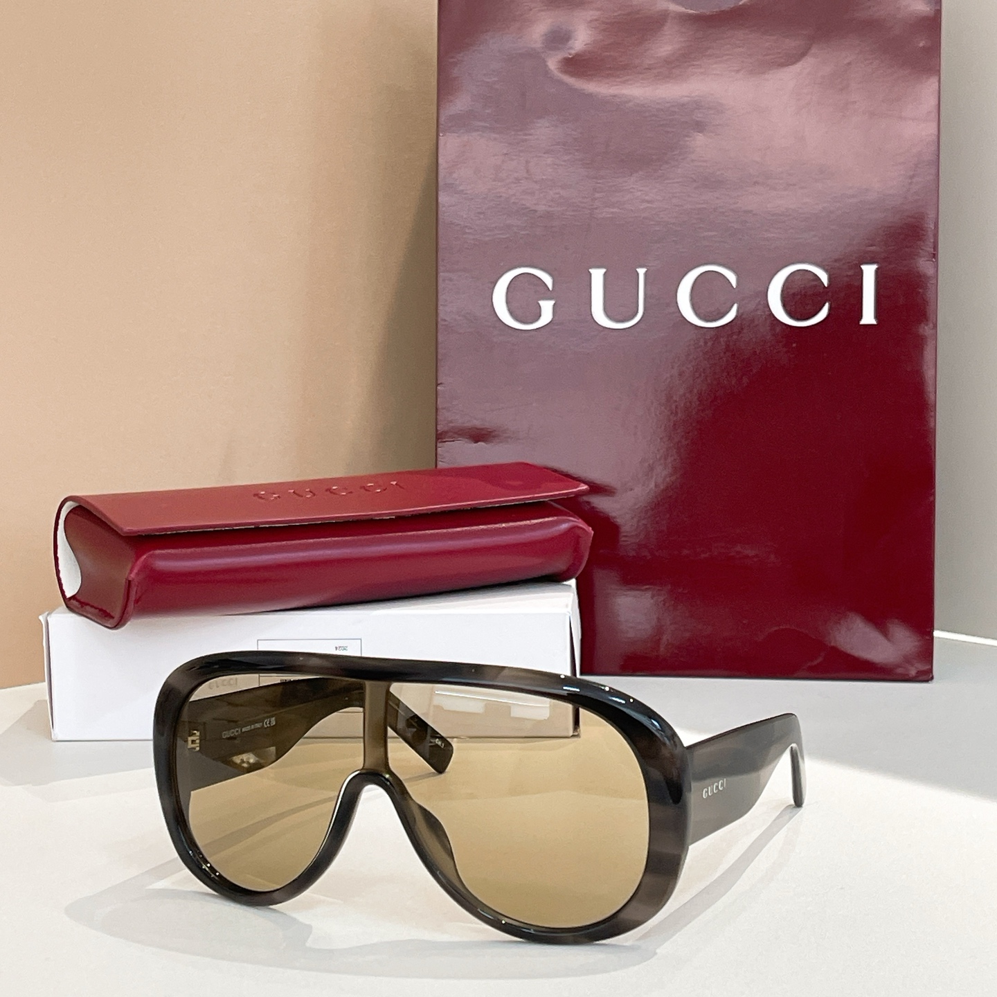 GUCC*🐝🐝🐝MODEL：GG2164S🐝🐝🐝SIZE：133口140🐝🐝🐝