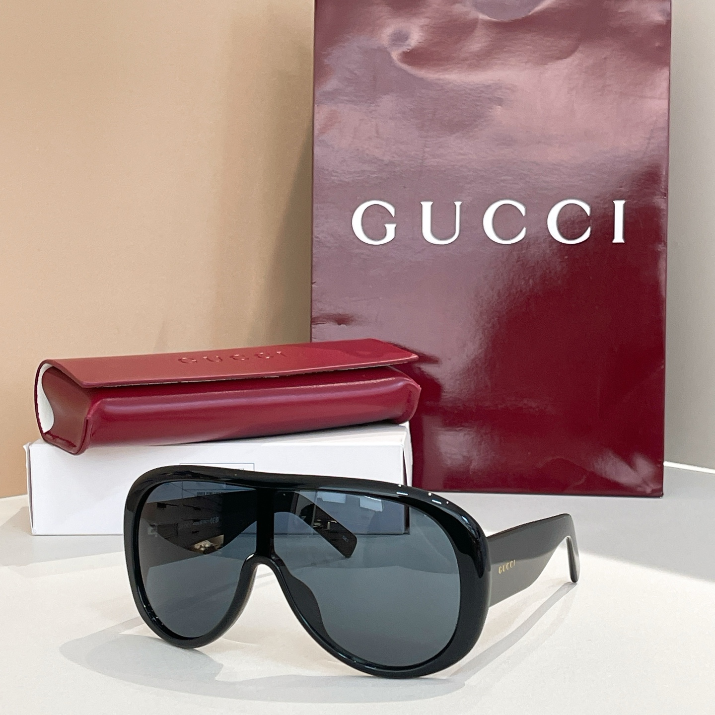 GUCC*🐝🐝🐝MODEL：GG2164S🐝🐝🐝SIZE：133口140🐝🐝🐝