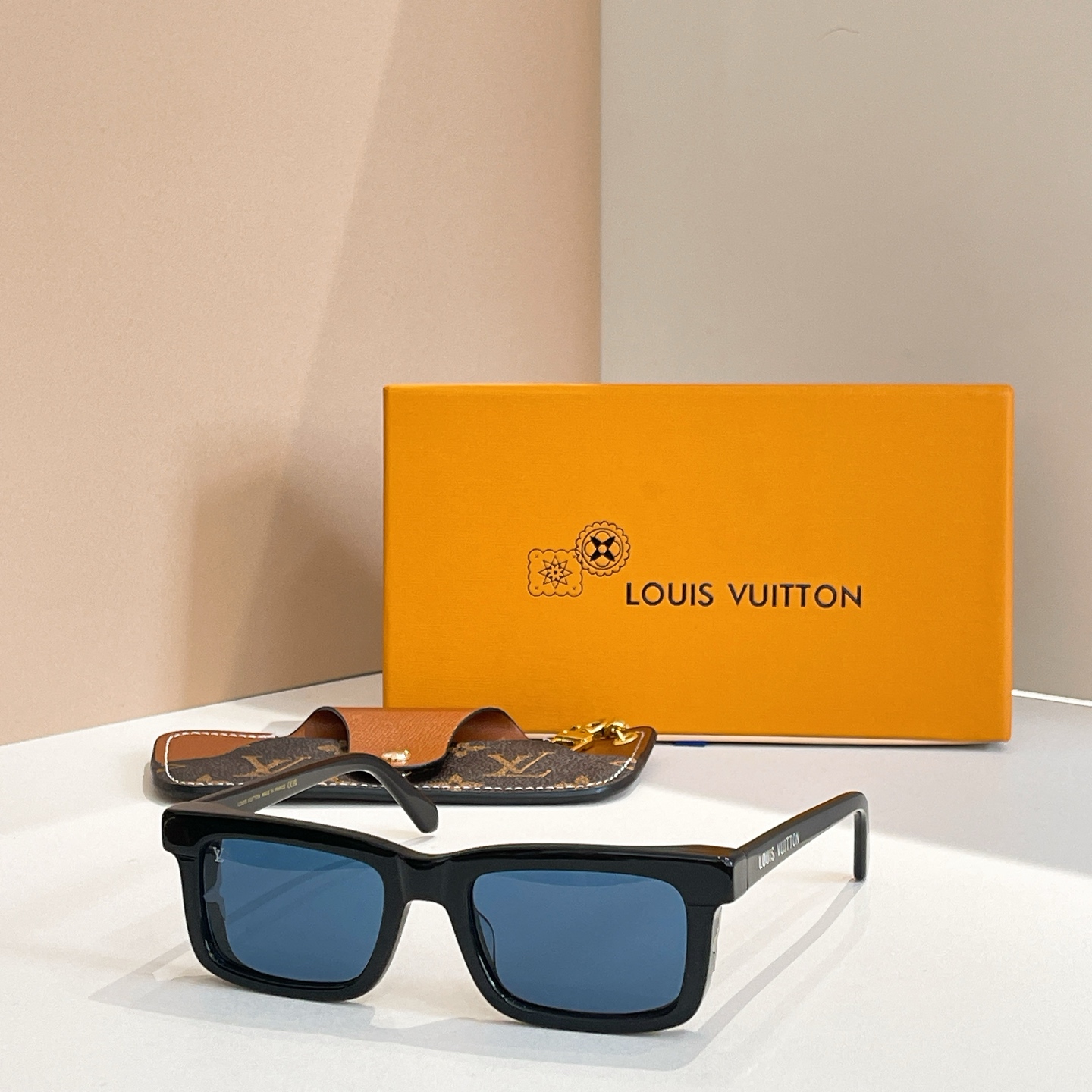 LOUIS VUITTON✨✨✨MODEL：Z2186U✨✨✨ SIZE：52口20-140✨✨