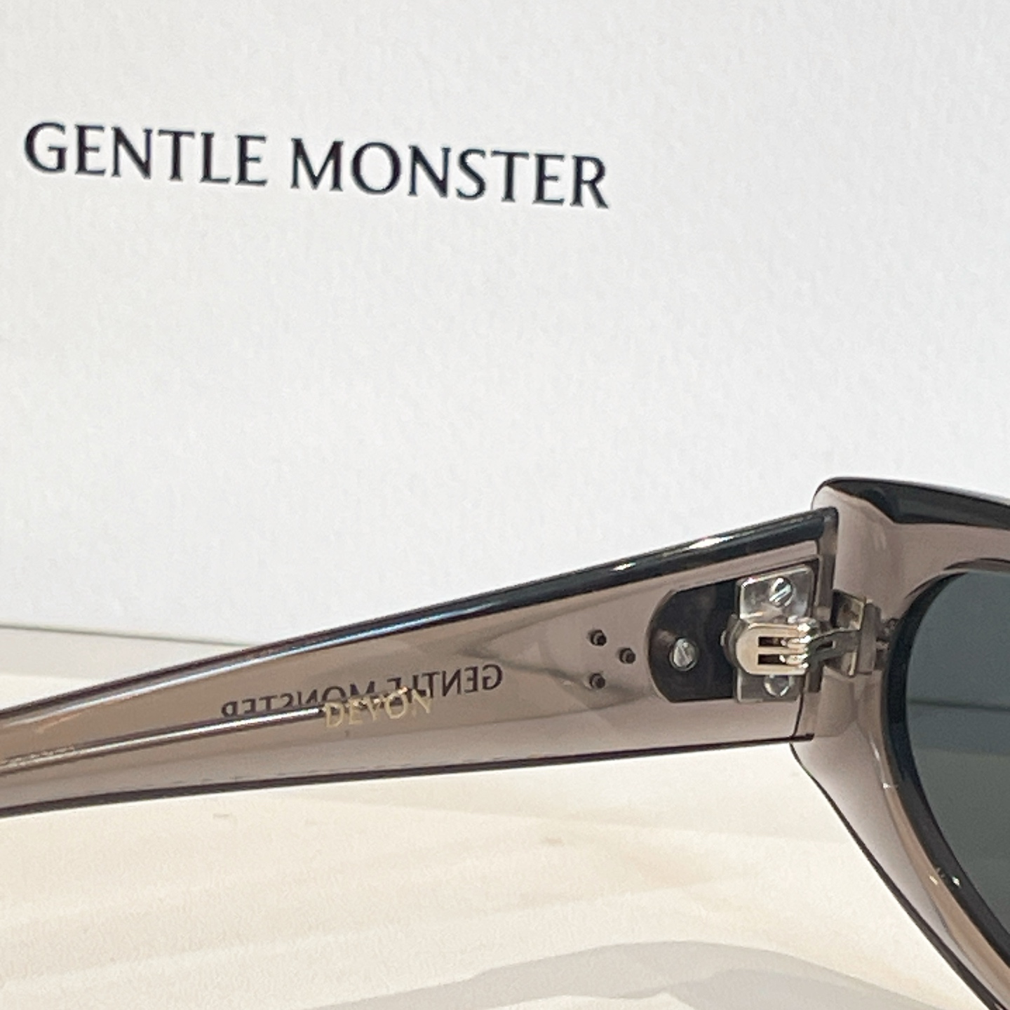 GENTLE MONSTE*🐼🐼🐼MODEL：DEVON🐼🐼🐼size：63口17-147🐼🐼🐼高版本～