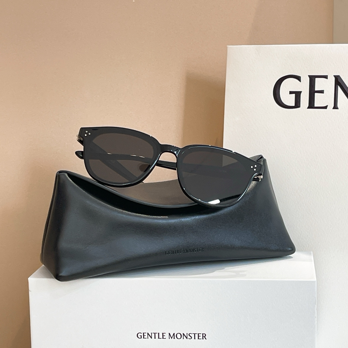 GENTLE MONSTE*🐼🐼🐼MODEL：DEAN🐼🐼🐼size：63口17-147🐼🐼🐼高版本～～