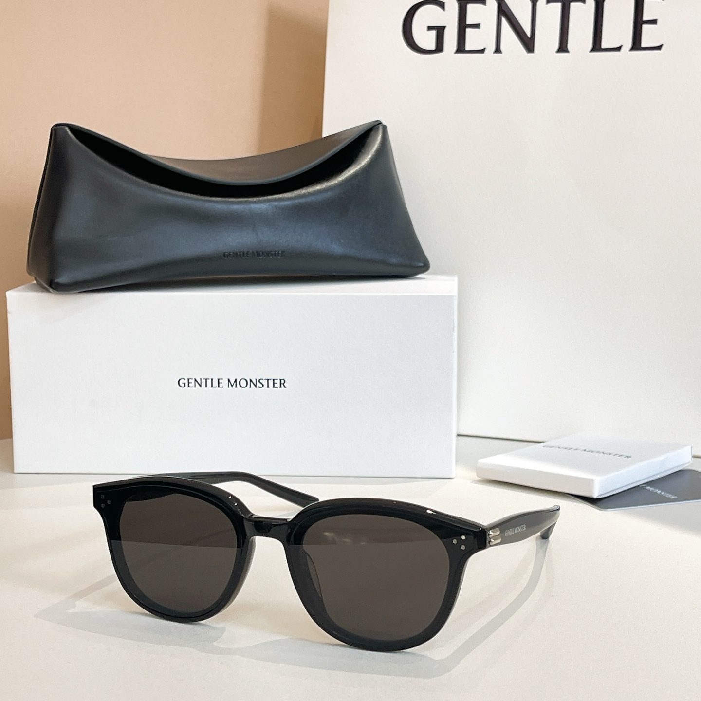 GENTLE MONSTE*🐼🐼🐼MODEL：DEAN🐼🐼🐼size：63口17-147🐼🐼🐼高版本～～