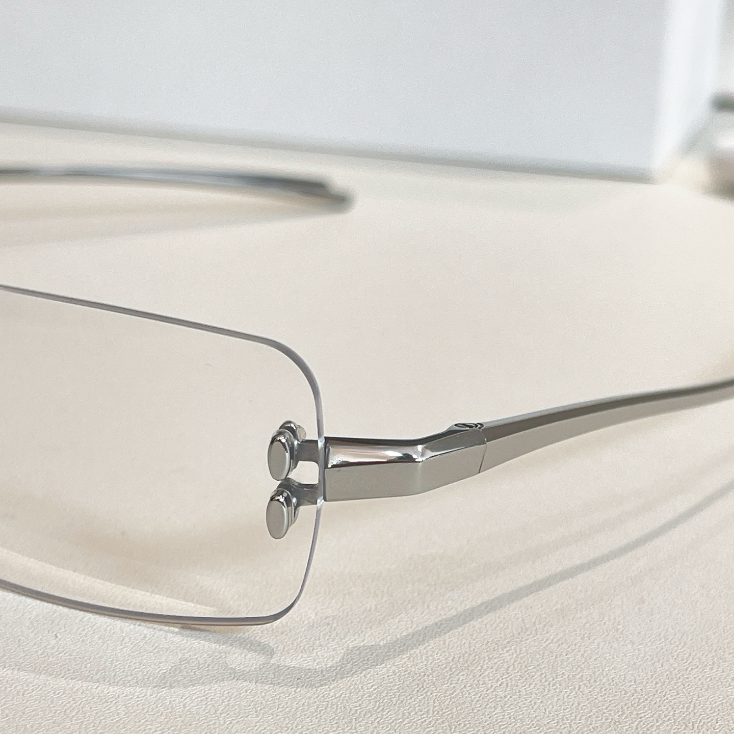 GENTLE MONSTE*🐼🐼🐼MODEL：PARANOYD🐼🐼🐼SIZE：61口16-135🐼🐼🐼高