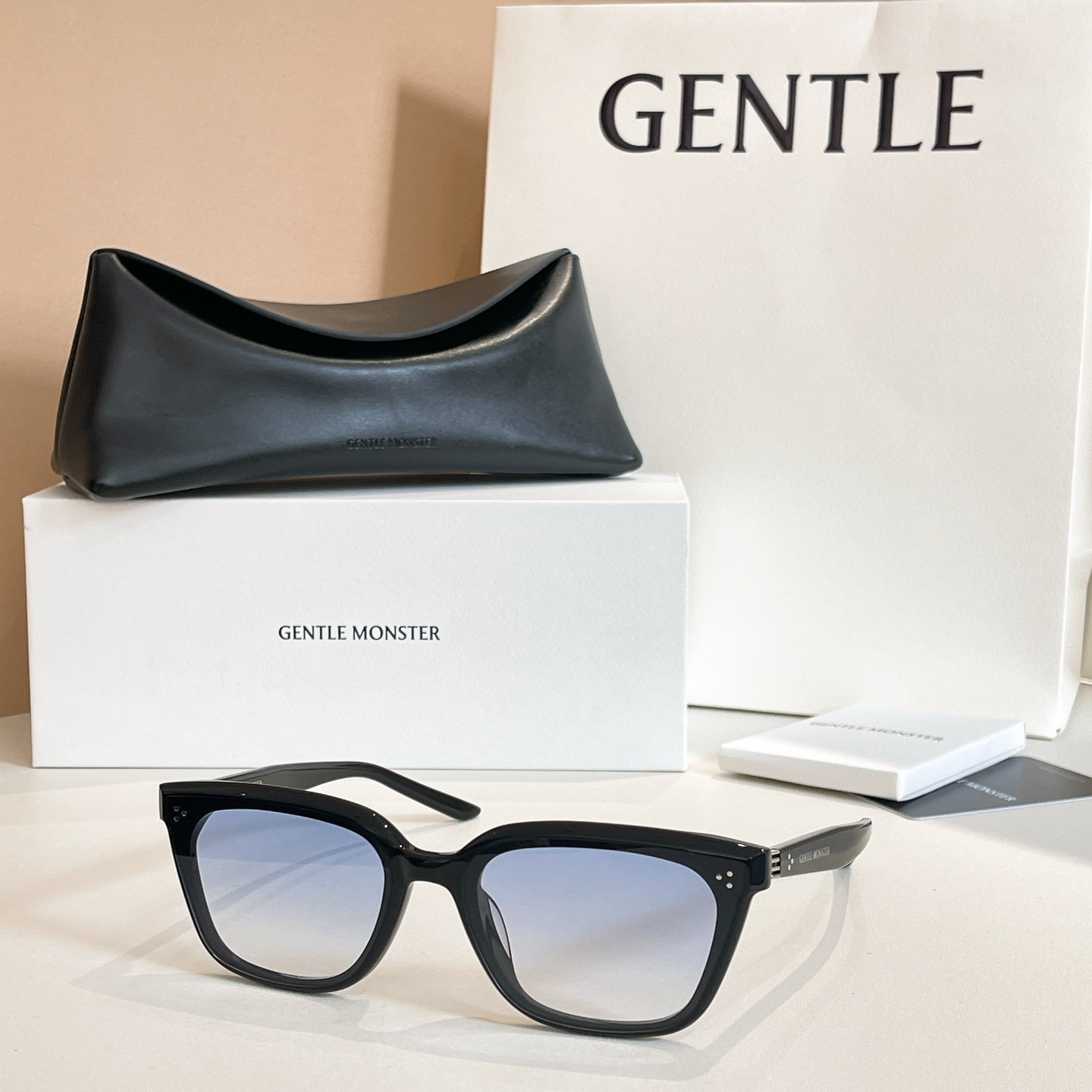 GENTLE MONSTE*🐼🐼🐼MODEL：NUMER🐼🐼🐼SIZE：64口18-146🐼🐼🐼高版本～