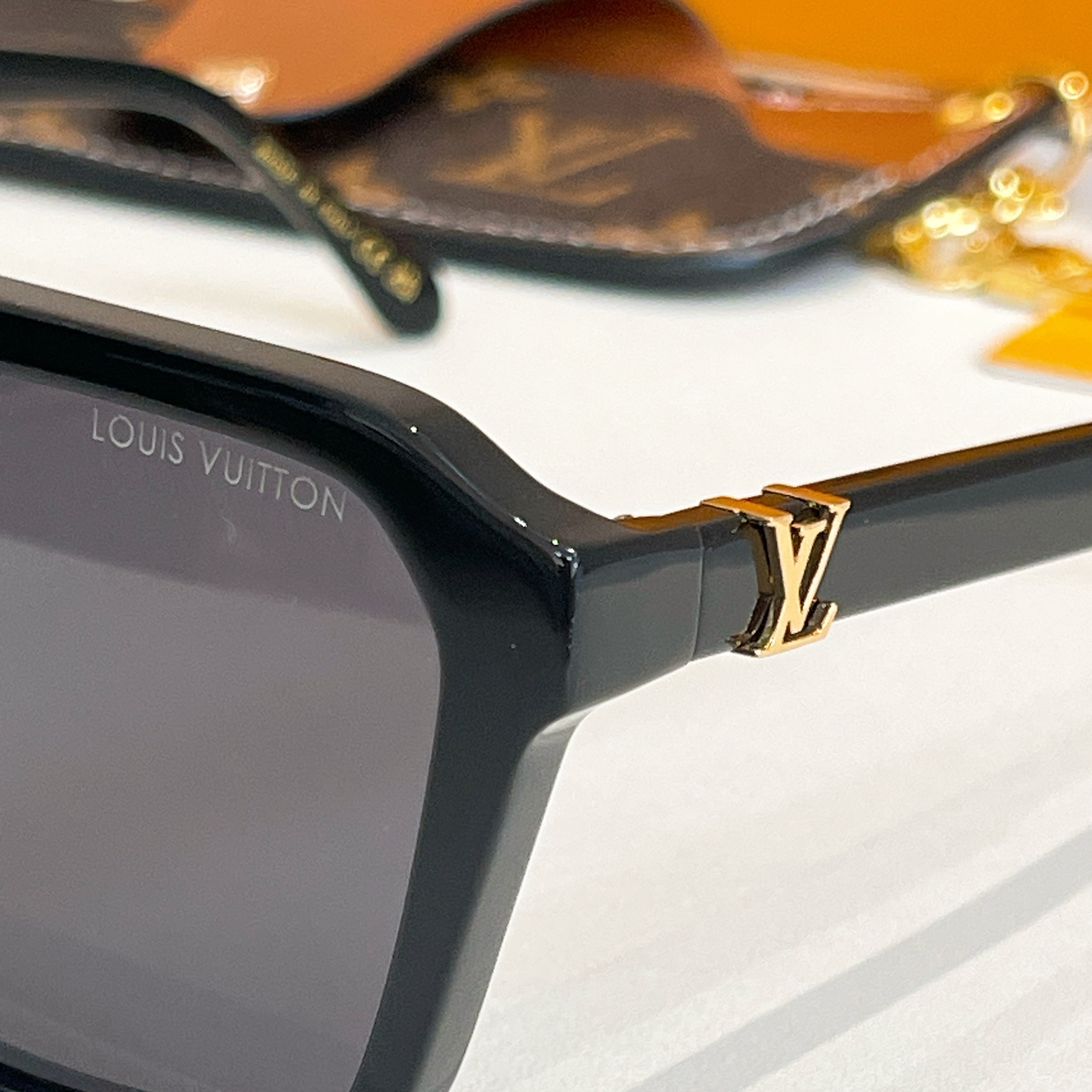 LOUIS VUITTON✨✨✨MODEL：Z3059U✨✨✨ SIZE：58口18-140✨✨