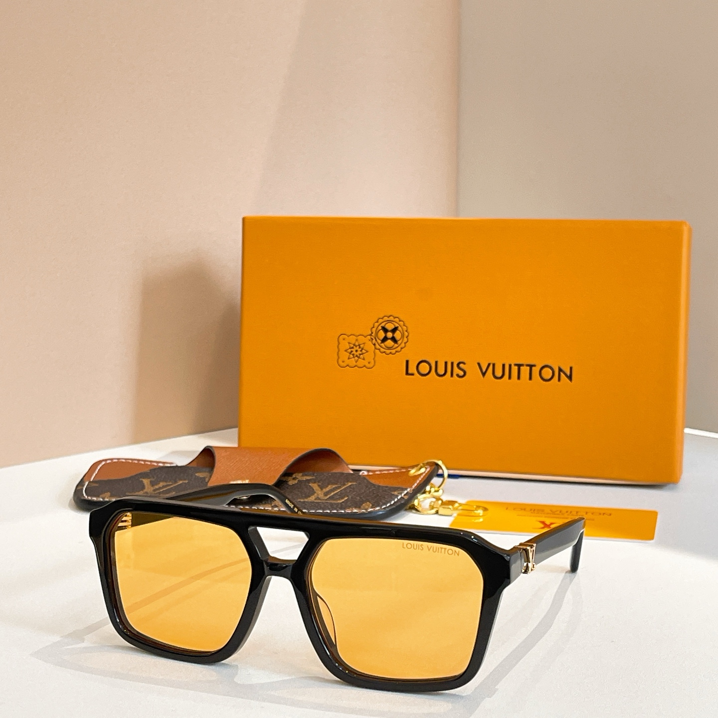 LOUIS VUITTON✨✨✨MODEL：Z3059U✨✨✨ SIZE：58口18-140✨✨