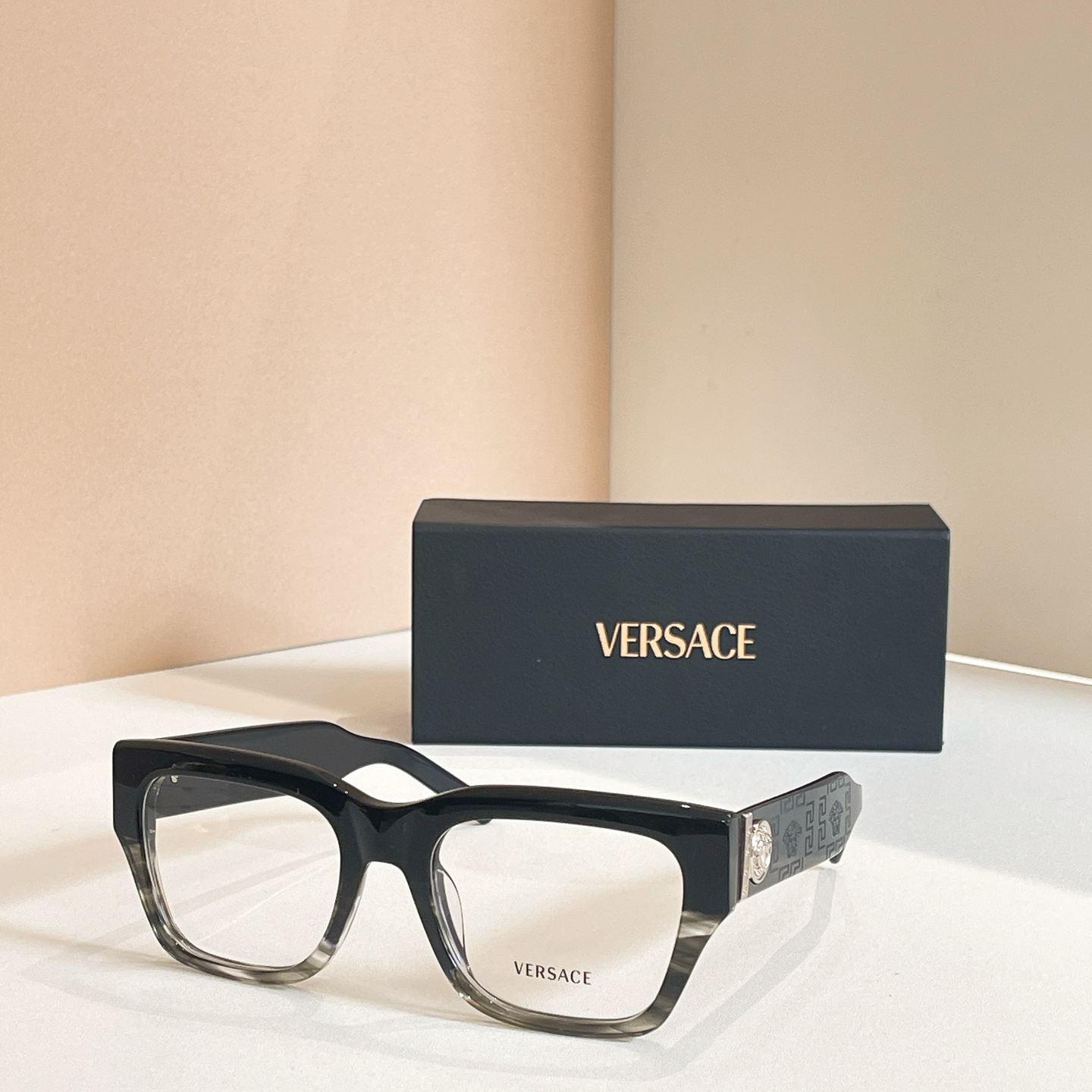 VERSAC* MODELO: VE4489 TAMAÑO: 53口21-145🉐110