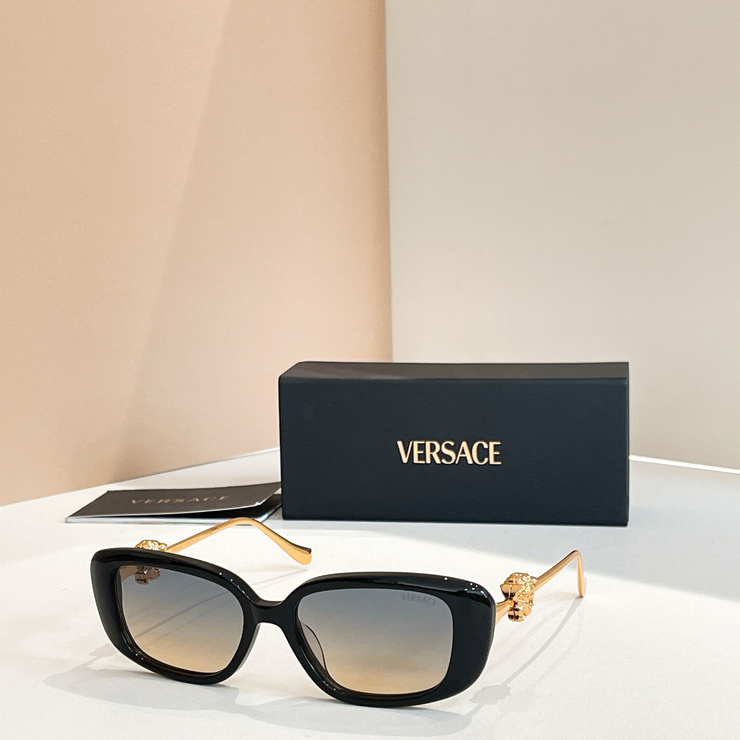 VERSACE Sunglasses Acetate Rectangular Gradient Lenses Gold Temples