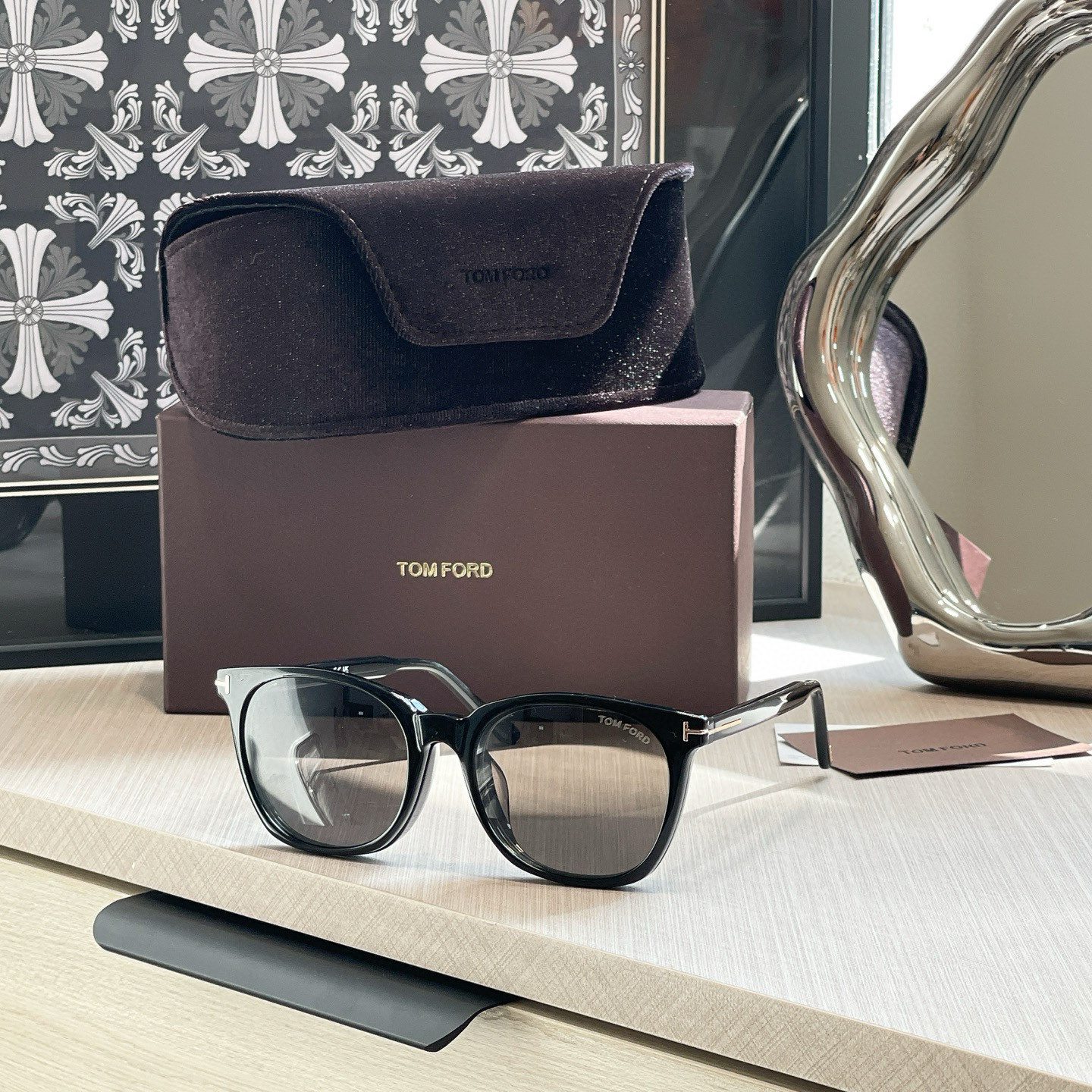 TOM FORD Sunglasses Acetate Black Cat Eye