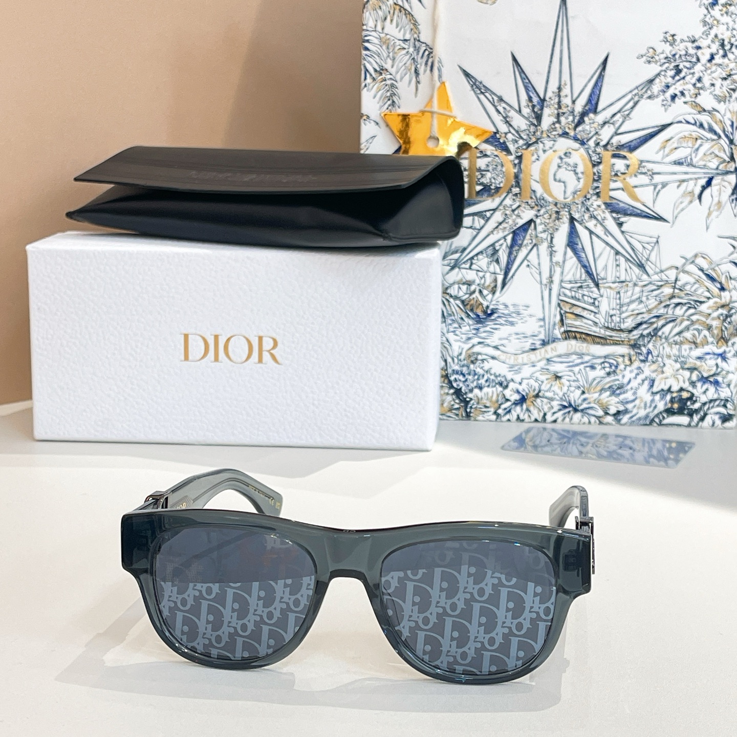 DIO* MODELO: DiorOblique S4I TALLA: 53口19-145
