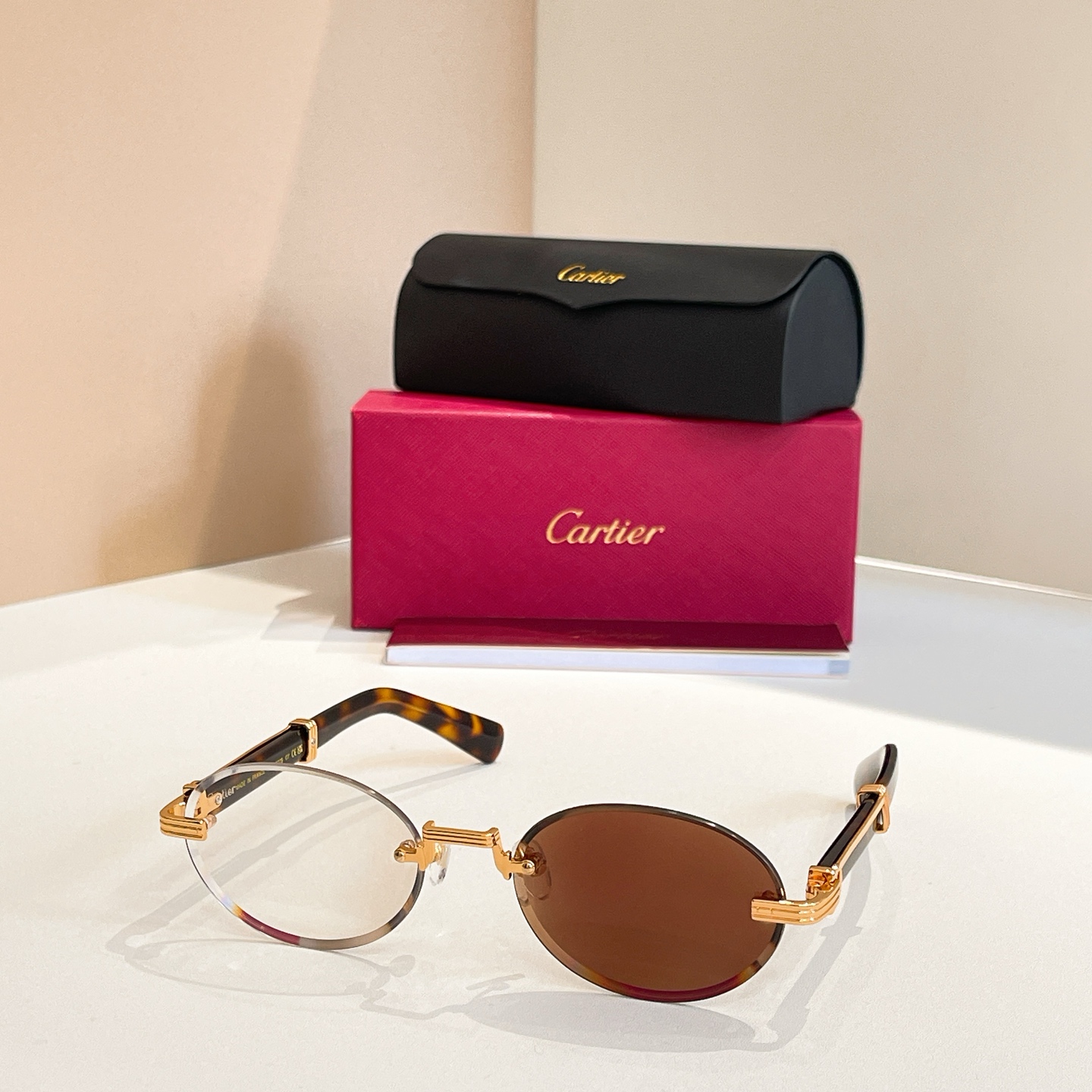Cartier Sunglasses Metal Tortoiseshell Round Frame Photochromic Lenses