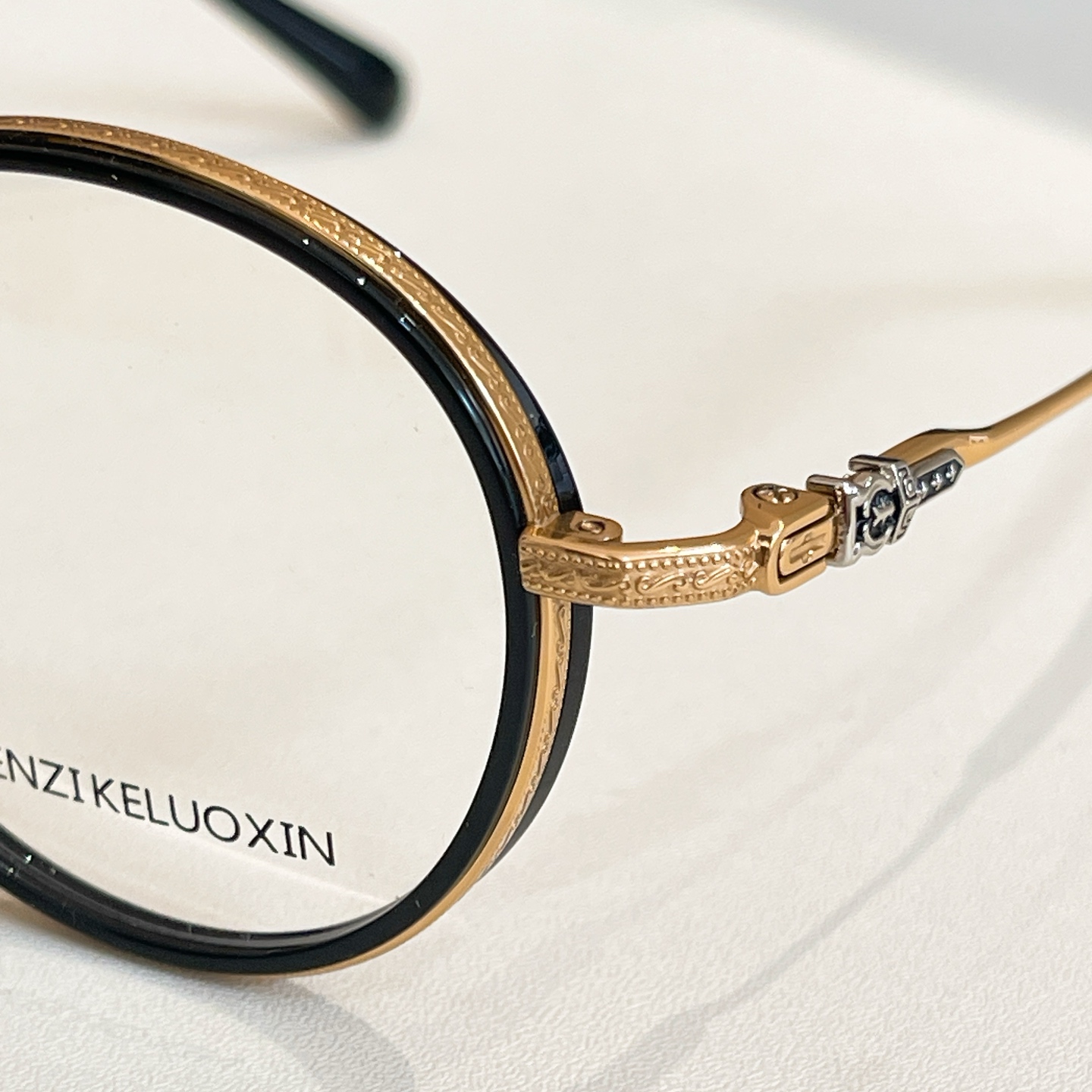 CHROME HEART*⚜️⚜️⚜️MODEL: CH5572⚜️⚜️⚜️SIZE: 47口22-14