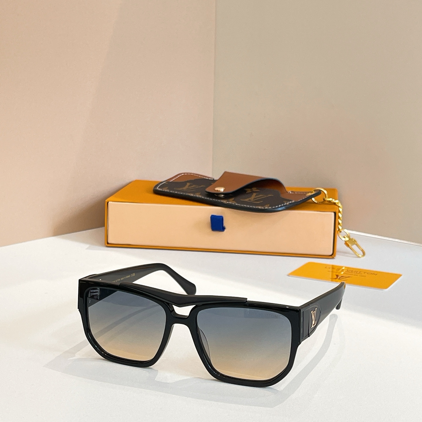 LOUIS VUITTON✨✨✨MODEL：Z2723U✨✨✨ SIZE：59口18-145✨✨