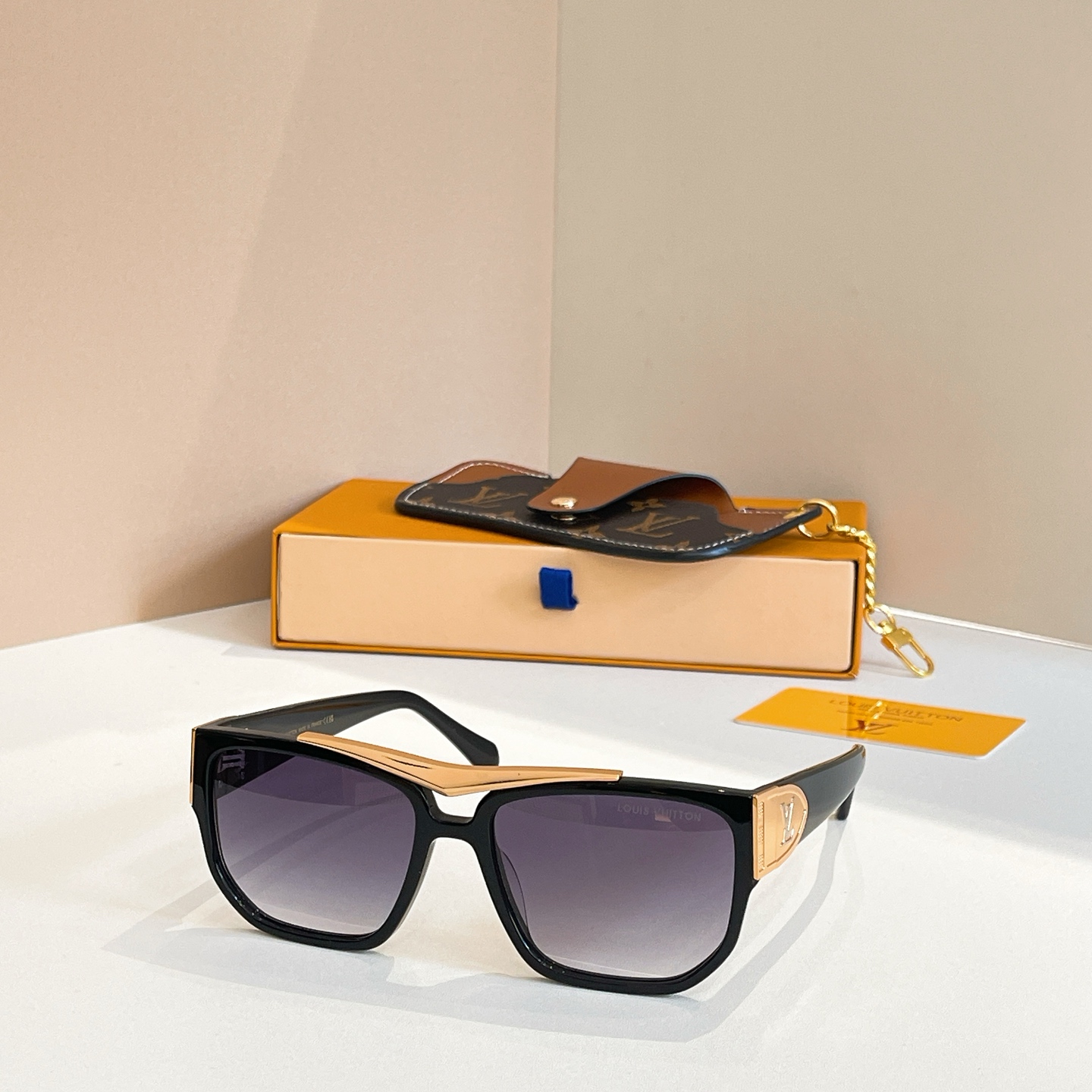 LOUIS VUITTON✨✨✨MODEL：Z2723U✨✨✨ SIZE：59口18-145✨✨