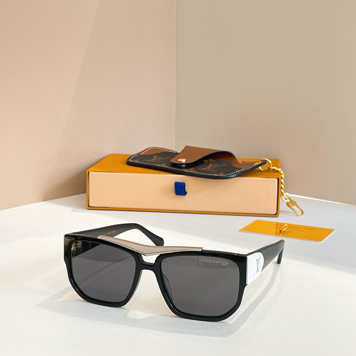 LOUIS VUITTON✨✨✨MODEL：Z2723U✨✨✨ SIZE：59口18-145✨✨