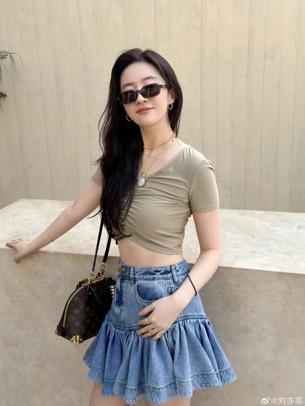 LOUIS VUITTONMODEL：Z3045USize：54口17 145