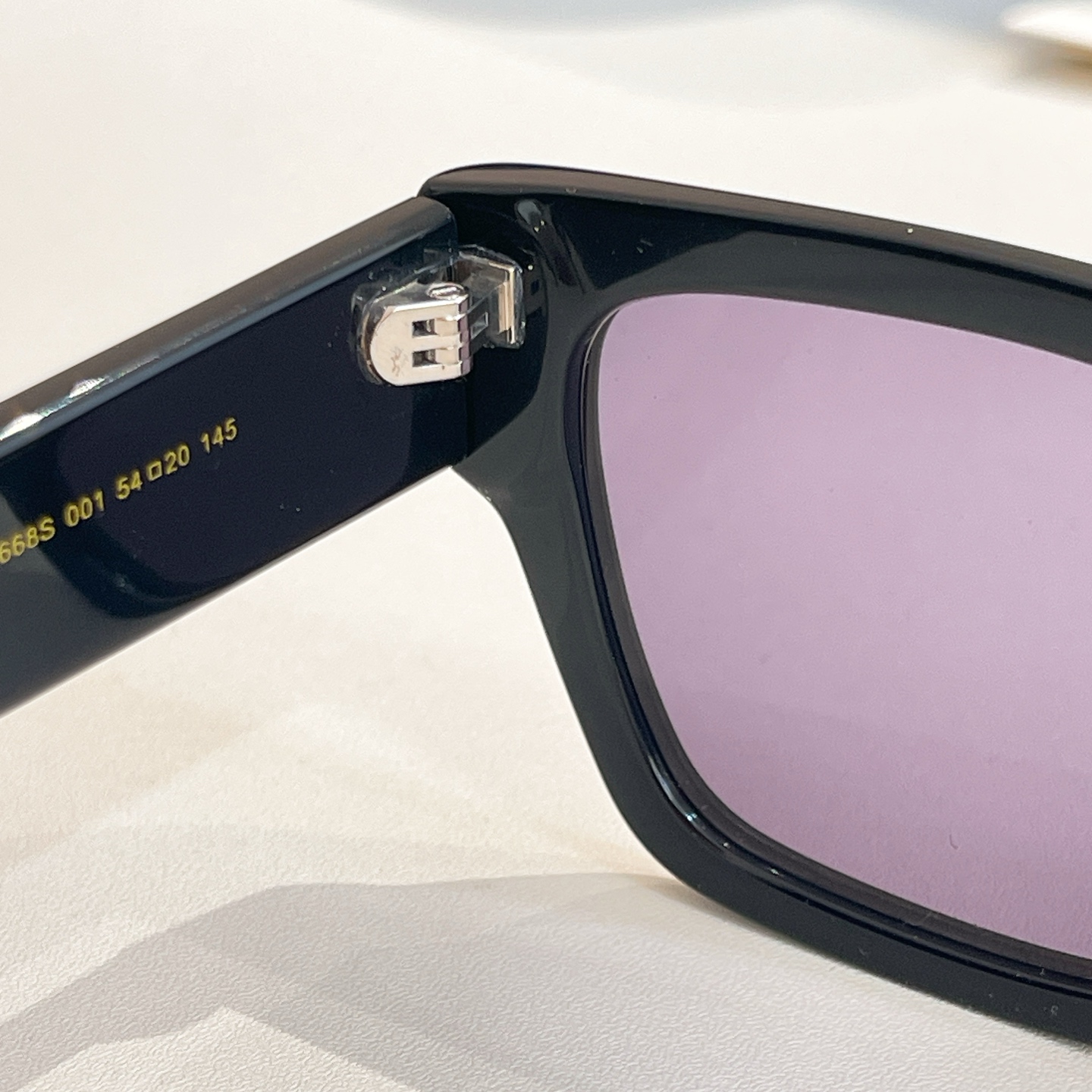 GUCC*🐝🐝🐝MODEL：GG 1668S🐝🐝🐝SIZE：54口20-145🐝🐝🐝