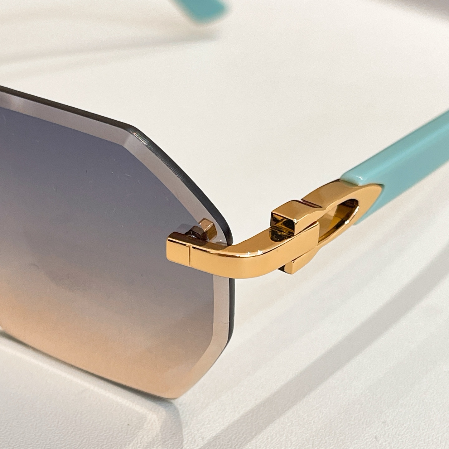 Cartie*✨✨✨MODEL：CT0439S✨✨✨SIZE: 145✨✨✨