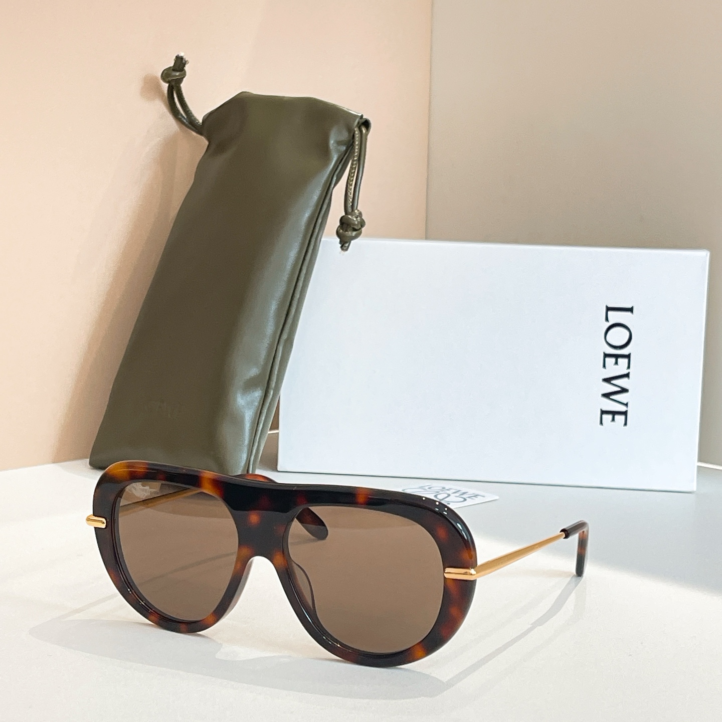 LOEWE 太阳镜 板材 金属 飞行员款