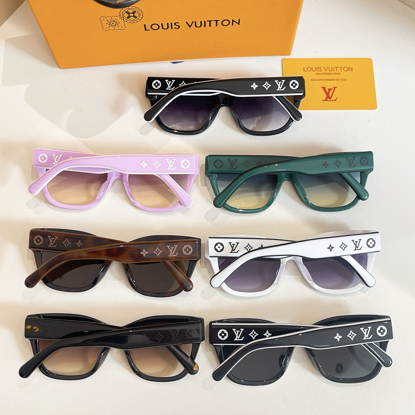 LOUIS VUITTON✨✨✨MODEL：Z2645U✨✨✨ SIZE：55口17-145✨✨