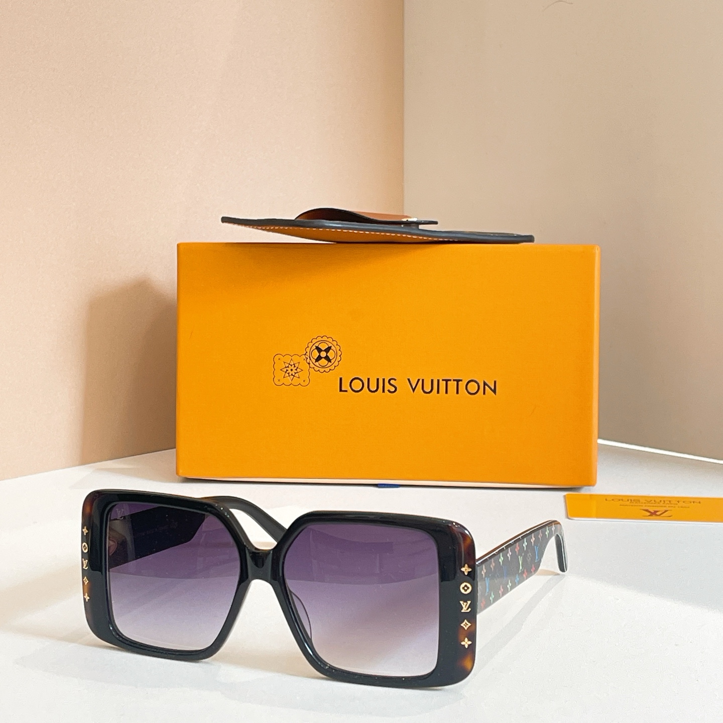 LOUIS VUITTON✨✨✨MODEL：Z2095W✨✨✨ SIZE：56口15-145✨✨