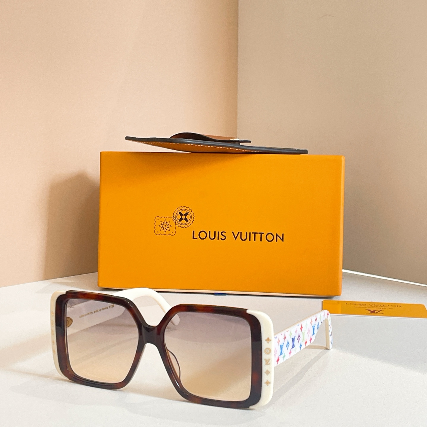 LOUIS VUITTON✨✨✨MODEL：Z2095W✨✨✨ SIZE：56口15-145✨✨