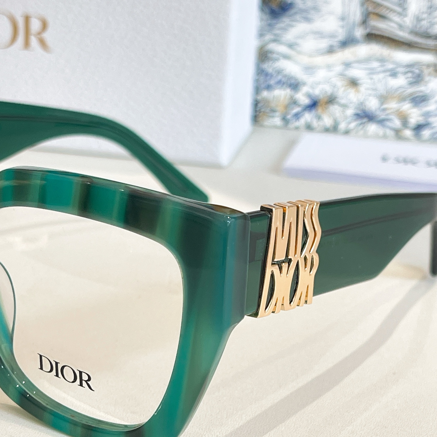 DIO*🌟🌟🌟MODEL：MISS DIOR S2L🌟🌟🌟SIZE：55口17-145🌟🌟