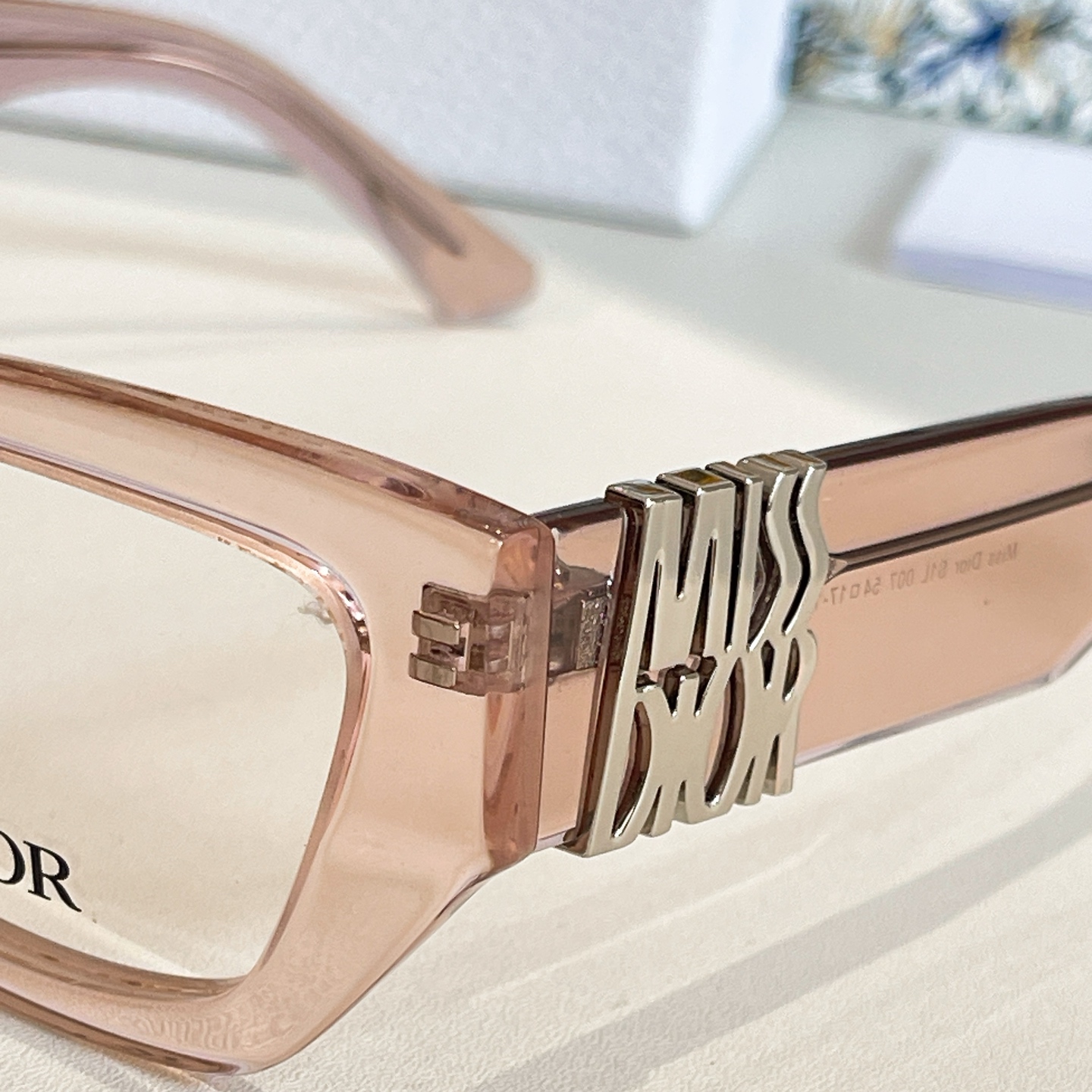 DIO*🌟🌟🌟MODEL：MISS DIOR S1L🌟🌟🌟SIZE：54口17-145🌟🌟