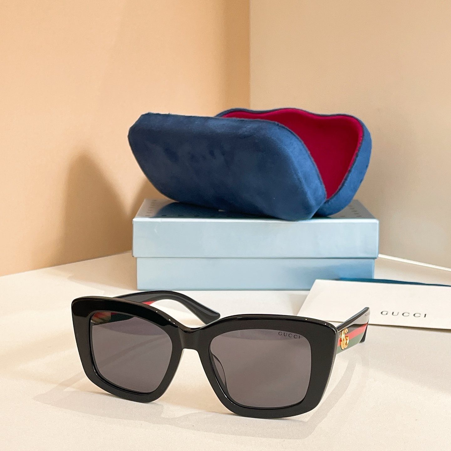 GUCC*🐝🐝🐝MODEL：GG1556S🐝🐝🐝SIZE：53口19-145🐝🐝🐝