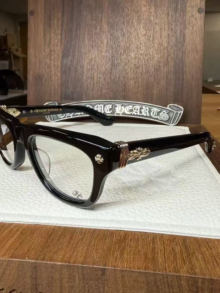 CHROME HEART*⚜️⚜️⚜️MODEL: TRITITSAGAIN⚜️⚜️⚜️SIZE: 53