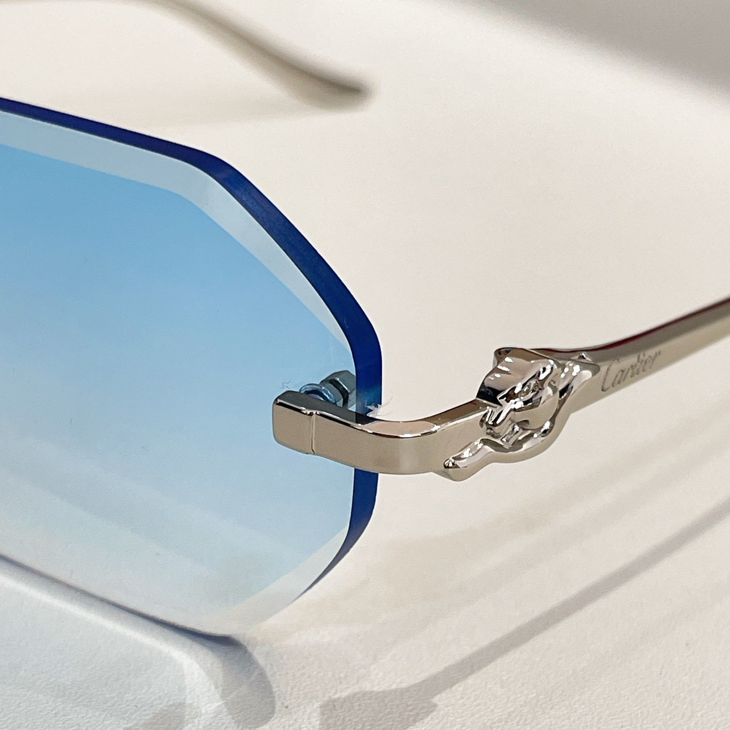 Cartie*✨✨✨MODEL：CT0922S✨✨✨SIZE: 142✨✨✨钛～～18K金～～