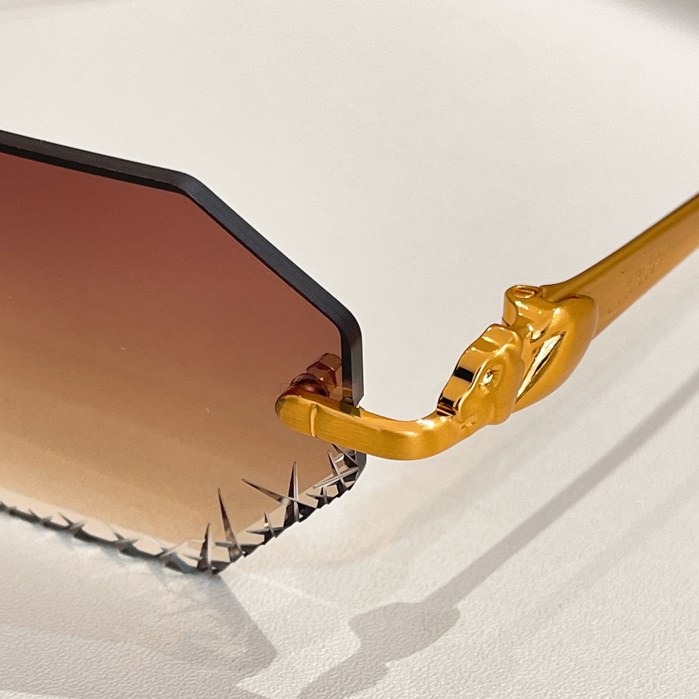 Cartie*✨✨✨MODEL：CT0914S✨✨✨SIZE: 135✨✨✨钛～～18K金～～