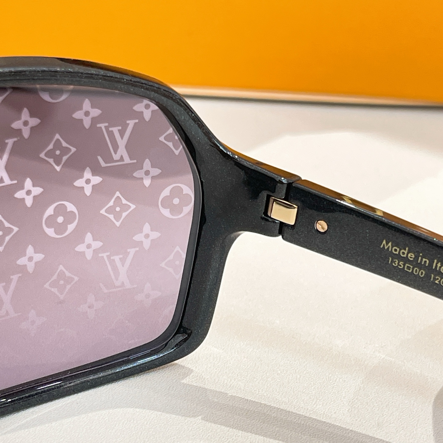 LOUIS VUITTON✨✨✨MODEL：Z3103U✨✨✨ SIZE：135口00-140✨✨