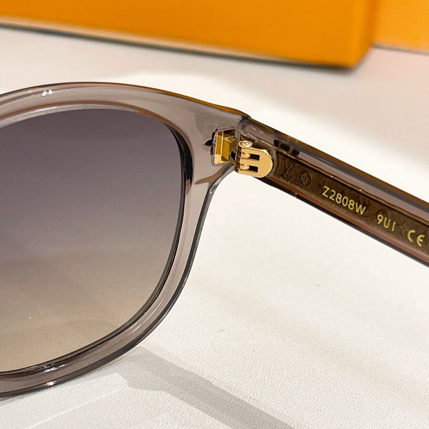 LOUIS VUITTON✨✨✨MODEL：Z2810W✨✨✨ SIZE：53口23-145✨✨