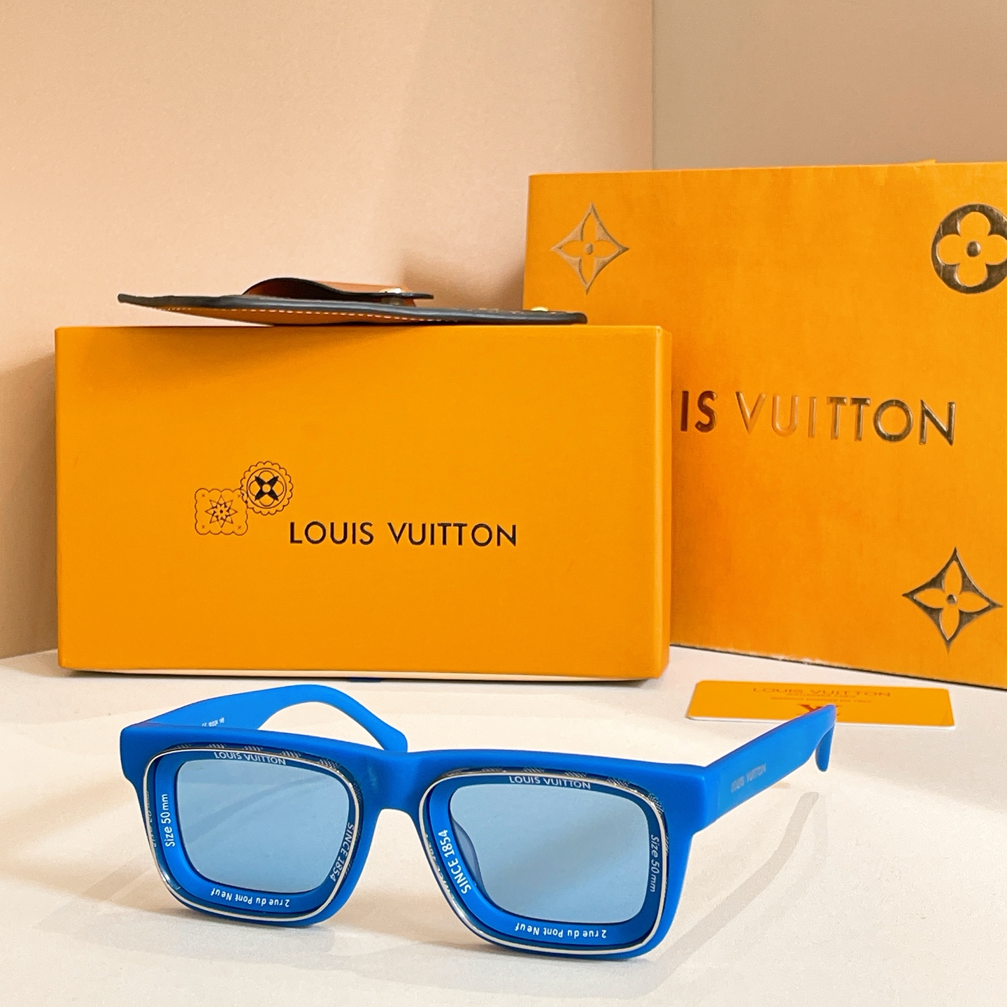 LOUIS VUITTON✨✨✨MODEL：Z2442U✨✨✨ SIZE：50口24-145✨✨