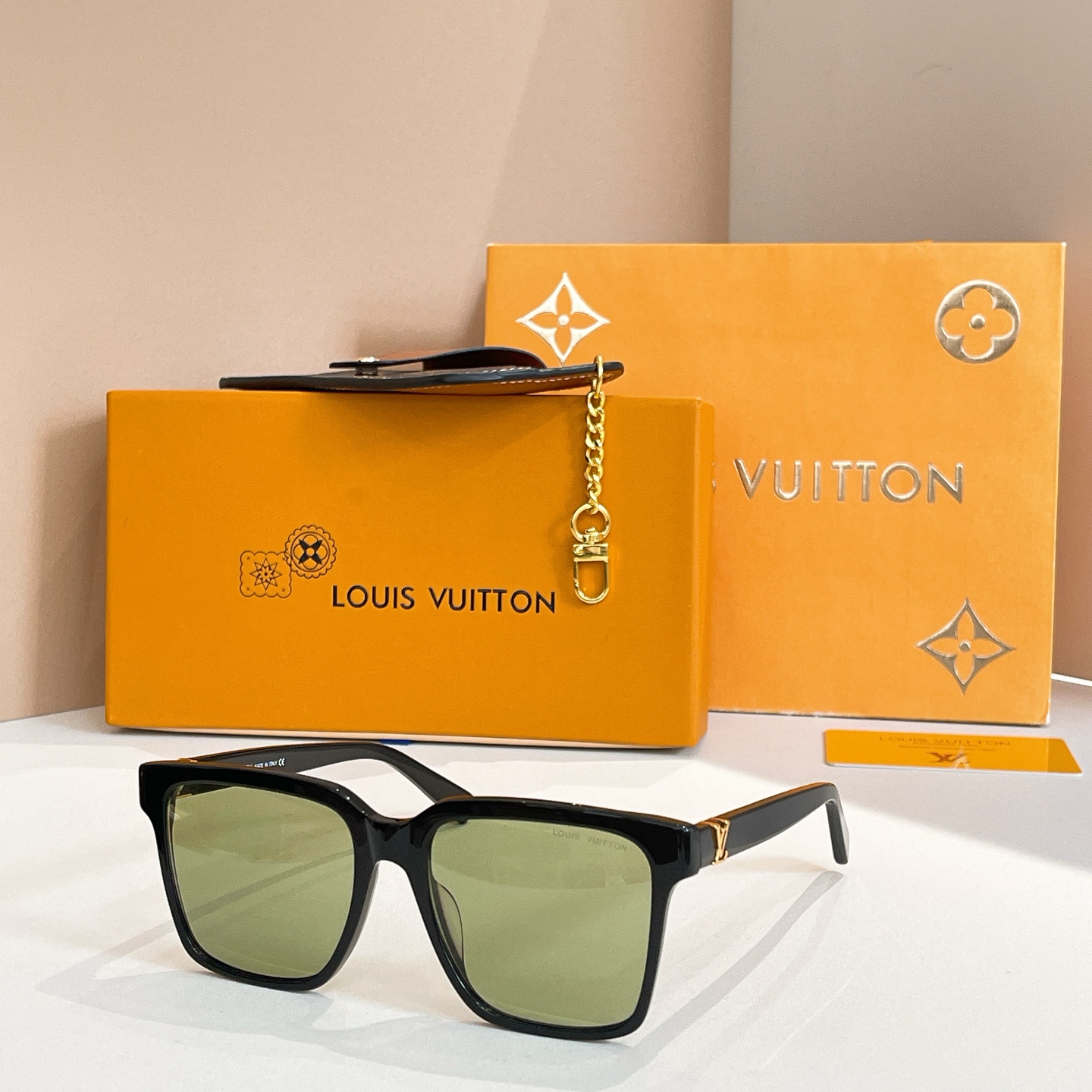 LOUIS VUITTON✨✨✨MODEL：Z2886U✨✨✨ SIZE：53口20-145✨✨