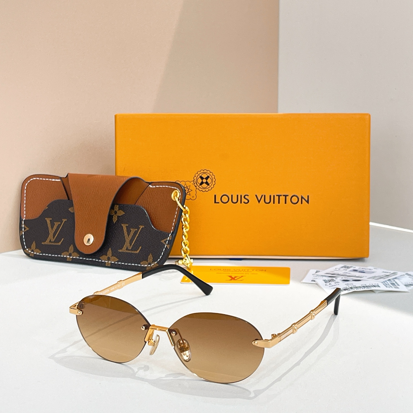 LOUIS VUITTON✨✨✨MODEL：Z3027U ✨✨✨ SIZE：56口13-140✨✨