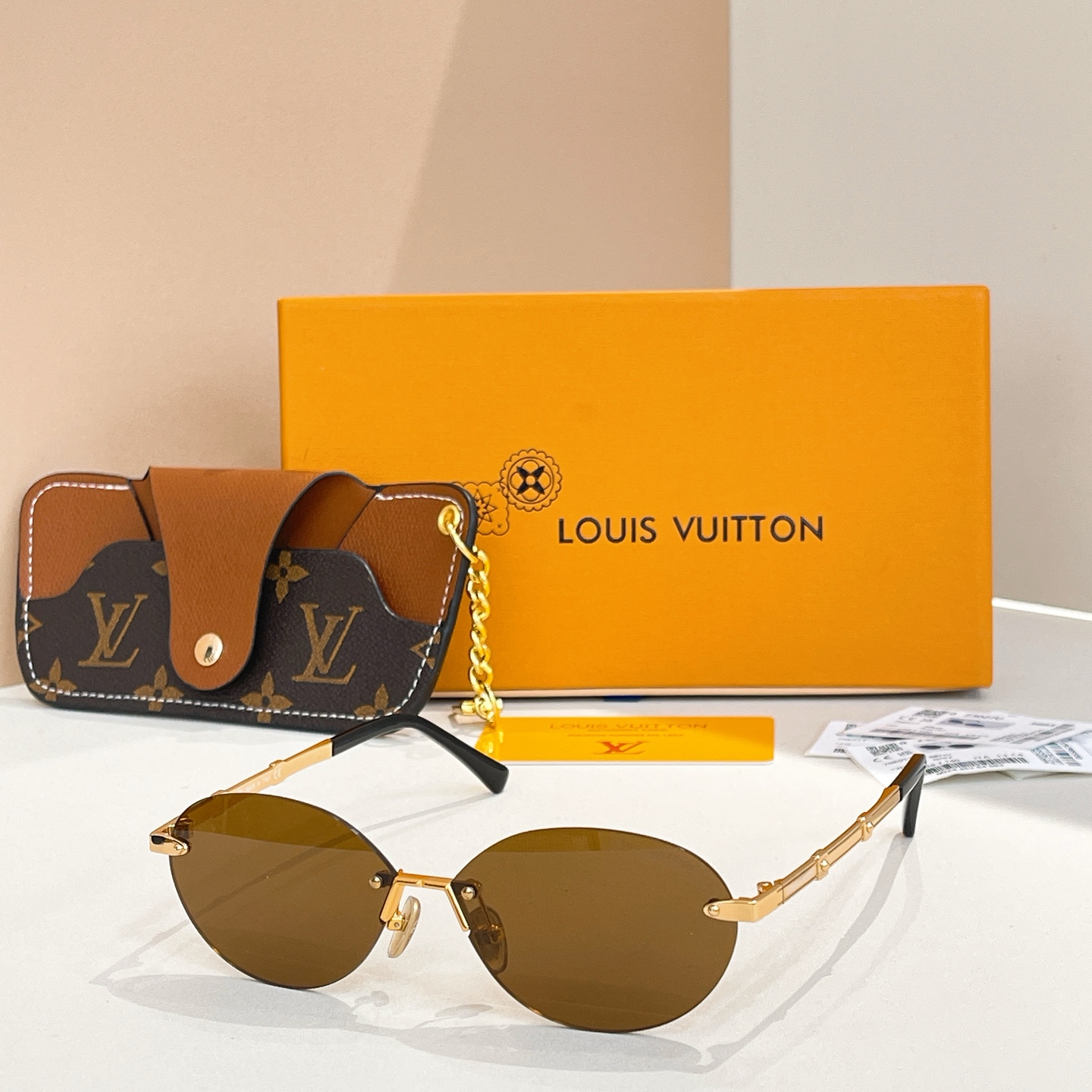 LOUIS VUITTON✨✨✨MODEL：Z3027U ✨✨✨ SIZE：56口13-140✨✨