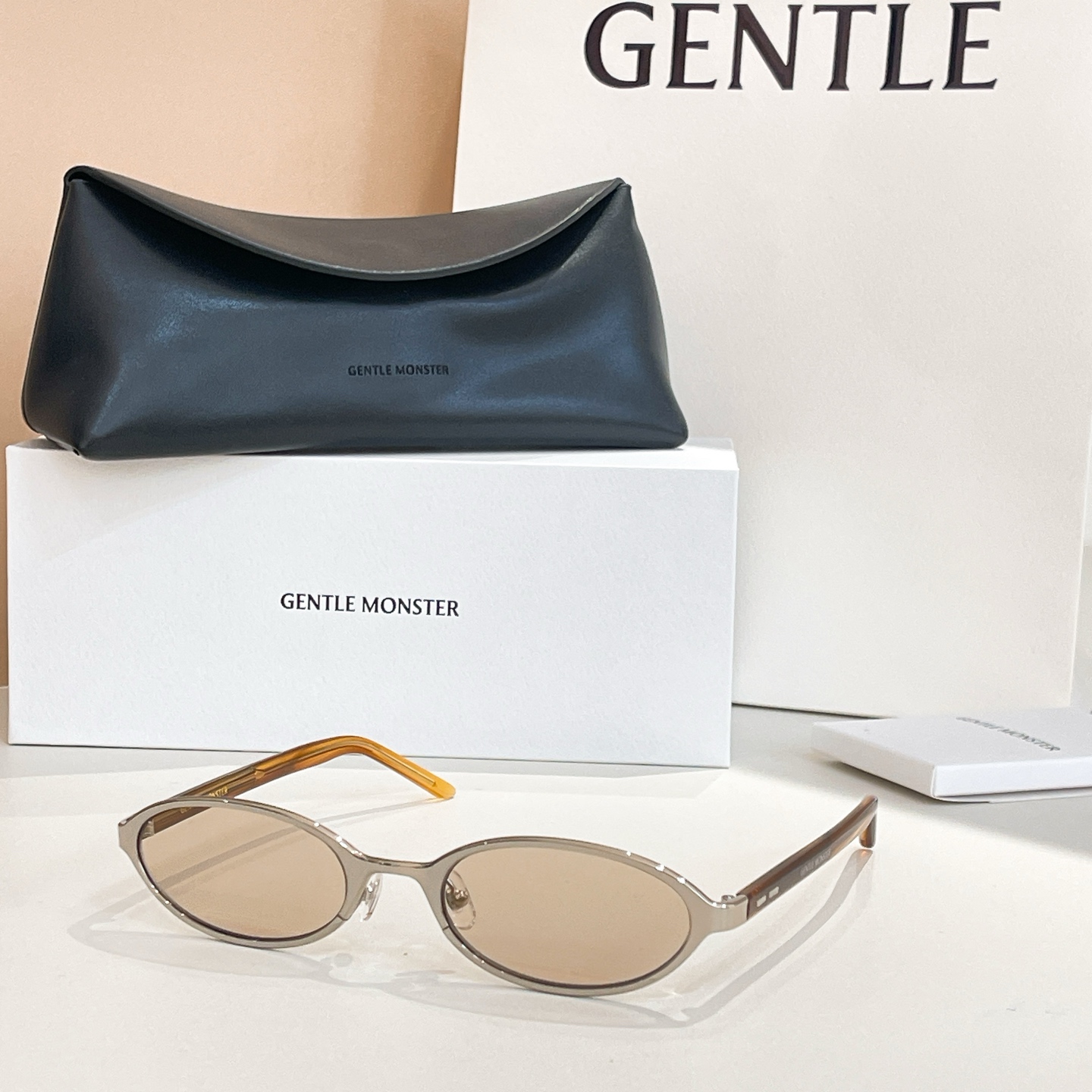 GENTLE MONSTE*🐼🐼🐼MODEL：MOODY🐼🐼🐼SIZE:55口21-145🐼🐼🐼