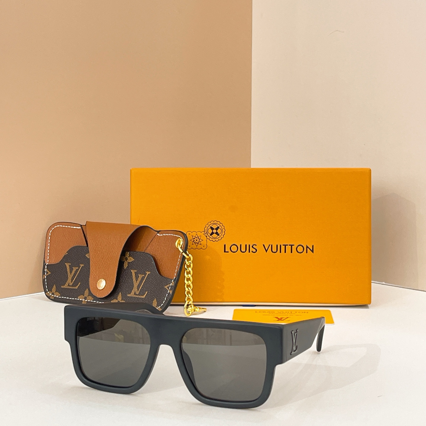 LOUIS VUITTON✨✨✨MODEL：Z3148W ✨✨✨ SIZE：55口19-145✨✨