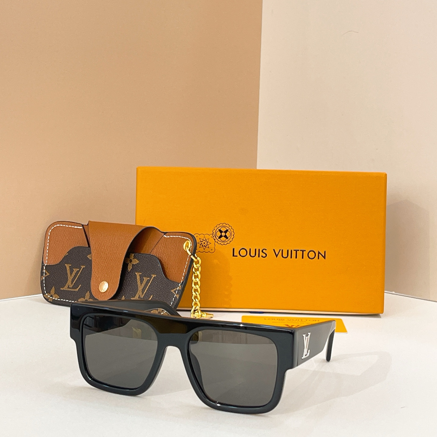 LOUIS VUITTON✨✨✨MODEL：Z3148W ✨✨✨ SIZE：55口19-145✨✨