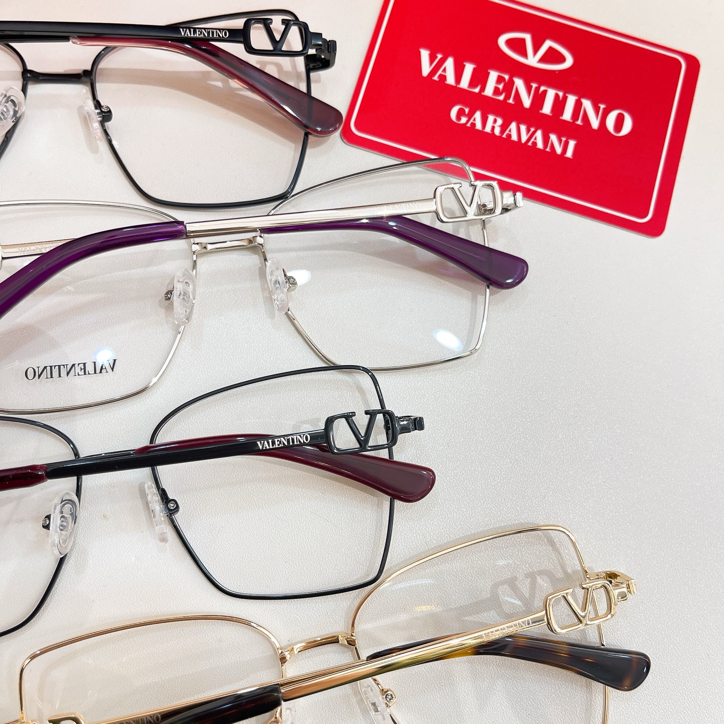 VALENTINO✨✨✨MODEL：JC2008✨✨✨SIZE：52口17✨ ✨