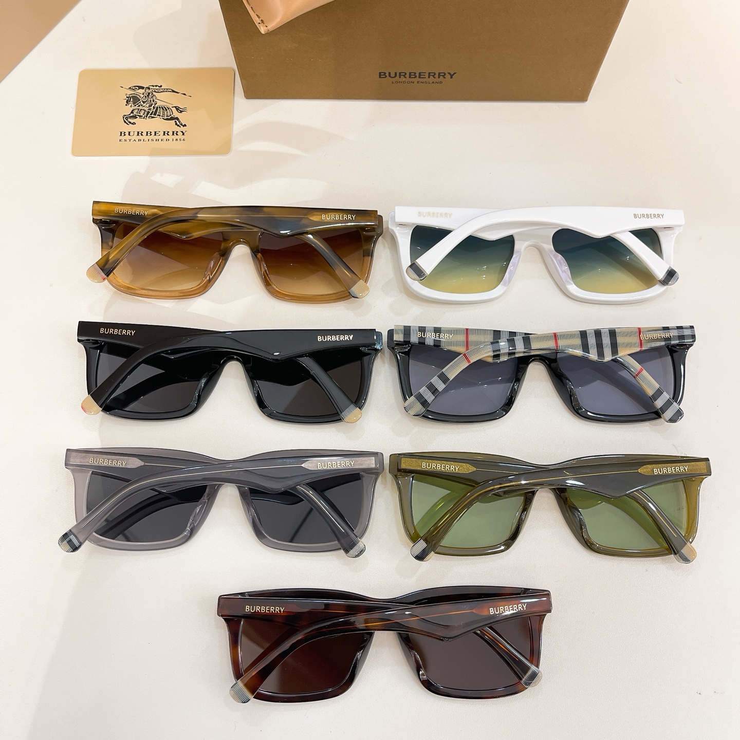 BURBERR*⭐️⭐️⭐️MODEL：B 5887 ⭐️⭐️⭐️SIZE：56口18-145⭐️⭐️⭐